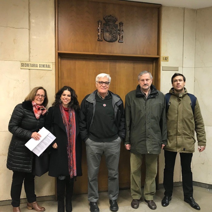 Chato Galante y Willy Meyer presentan sendas querellas contra Billy el Niño por torturas